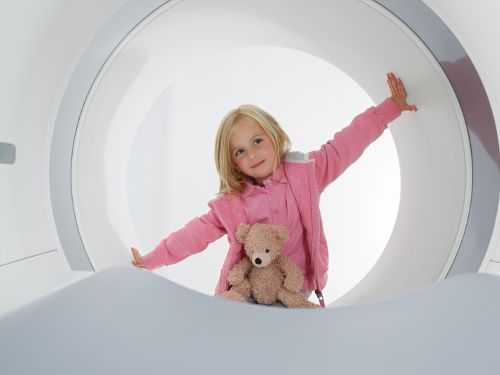 Ребенок и томограф